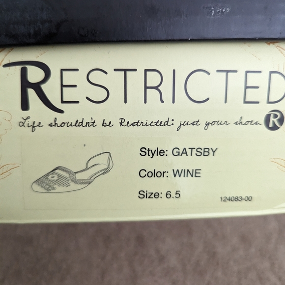 Restricted Gatsby Flats - Picture 3 of 10